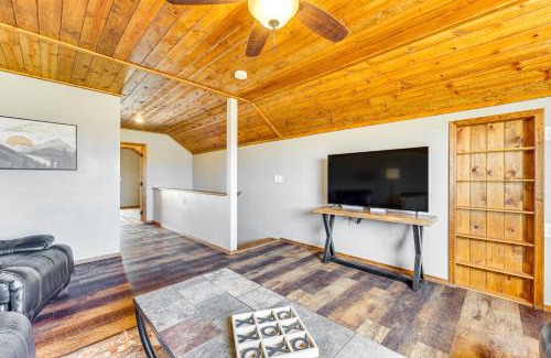 Springerville House | 3 Mi to Trails Secluded Eagar Cabin with Mtn Views!