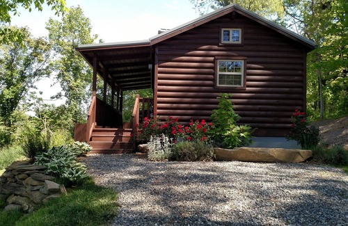 Asheville House | 3 Mile Cabin - Cozy Cabin 3 Miles from Downtown, Views, Hot Tub