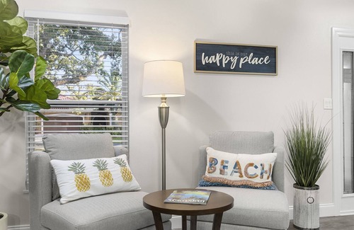 Harbor Bluffs House | 3 Mins to Beach~ Heated Pool~ Ping Pong~Pool Table