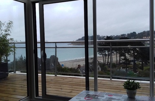Perros-Guirec Apartment | 3 minutes from the beach, GRD STANDING apartment, veranda, terrace, parking