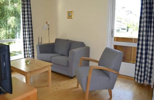 Laerdal House | 3 person holiday park home, Lærdal