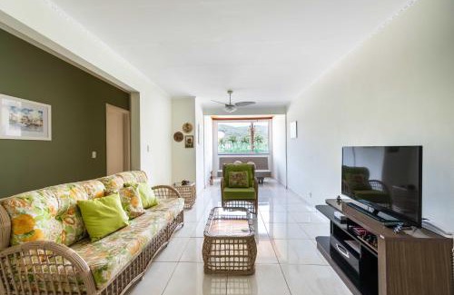 Jardim Centenario Apartment | 3 quartos na Enseada com Wi-fi 600GB e Chromecast