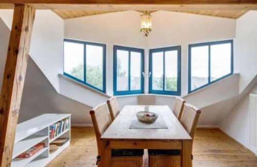 Warthe Apartment | 3-Raum Dachgeschoss Apartment 54