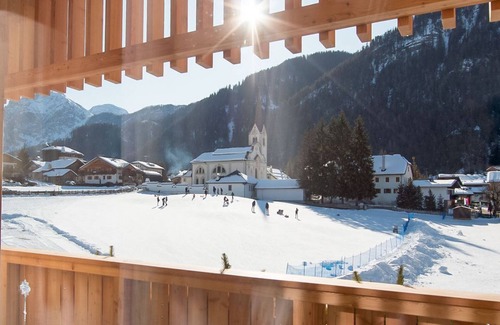 Mareo Apartment | 3-Room Apartment Miara with Mountain View, Wi-Fi & Balcony