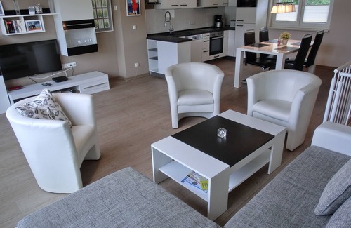 Gelbensande Apartment | 3-room apartment with 2 bedrooms for 6 people with WLAN