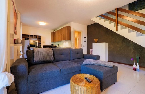Castello House | 3-room corner house with garden, terrace and balcony in a well-kept residence with pool