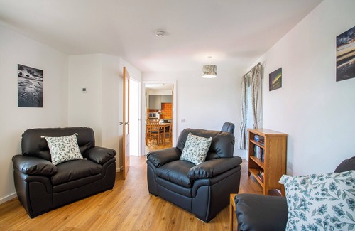 Sollas Cottage | 3 SOLLAS, pet friendly, with a garden in Sollas, Isle Of North Uist