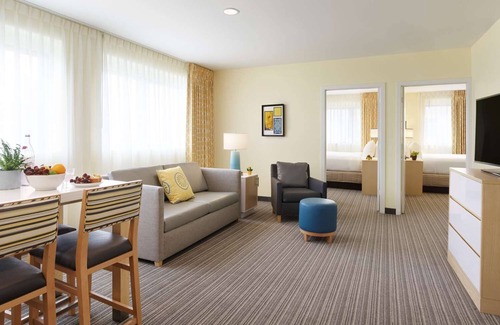 Central Business District Apartment | 3 Spacious Spaces! Family Break. Great Downtown Base near Lafayette Square