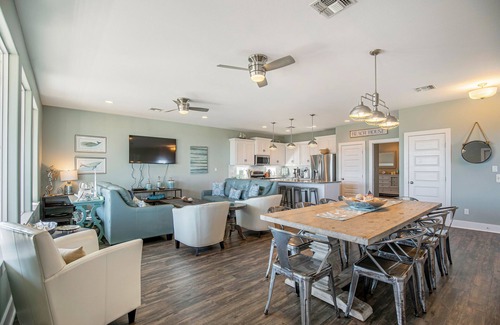 Bella Vista House | 3-Story, ALL en suite, Elevator, 2 Kings, Gulf/Beach Views, Hot Tub & Slingshot!