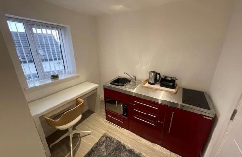 Filton Apartment | 3 Studio close to amenities & transport links