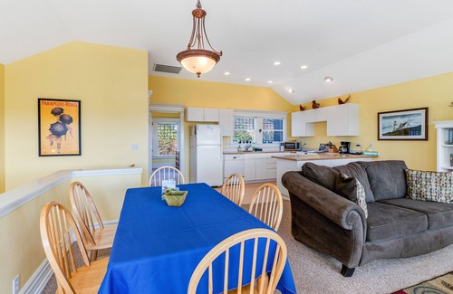 Newport House | 3 stunning water-view homes 1 block from beach with new hot tub-walk to Coast St