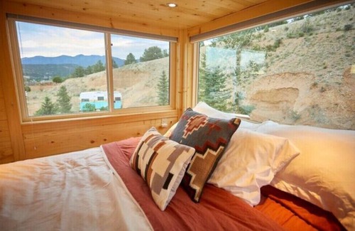 Arroyo Hondo House | 3 Tiny Homes w/ Beautiful Mountain View, Hot Tub, & Hot Springs Nearby.