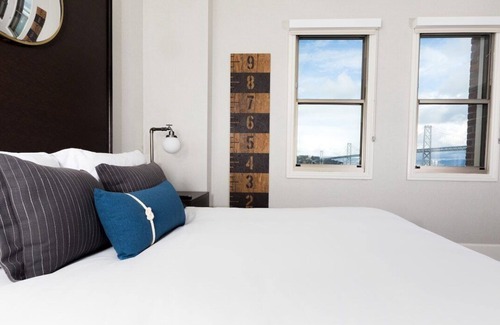 South Beach Hotel | 3 Units | Bayview Comfort & Style | Stay at Harbor Court Hotel SF