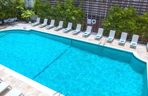 City Center Hotel | 3 Units | Perfect Family Stay in South Beach, Kitchenette & Pool, Walk to Sands