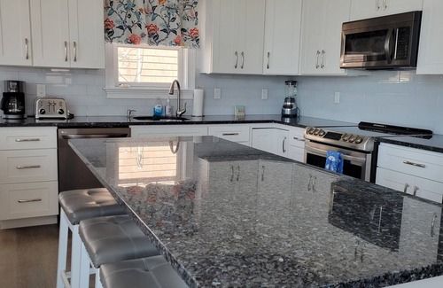Ocean Beach House | 3 Yrs Young HOME & Heated Salt Water POOL - equally convenient to Ocean or Bay!