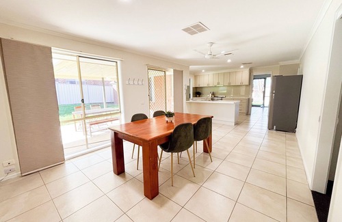 Tatton House | 30 Kimberley Drive, Tatton