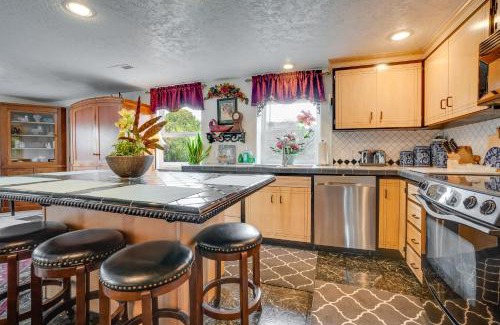 Monitor House | 30 Mins to Leavenworth Home with Hot Tub and Yard!