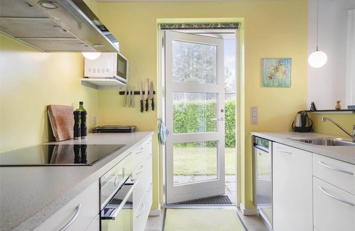 Beder Malling House | 30048 Beder - Solsortevænget 5