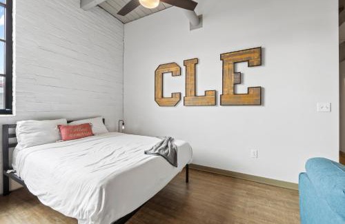 Downtown Cleveland Apartment | 306-Urban Blissful Oasis Close to DT Parking