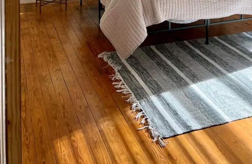 Northside House | 31+ Days in quiet home in Northshore. Close walk from bars, restaurants, etc.