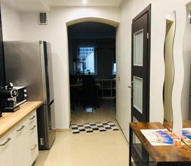 Jelenia Gora Apartment | 31 i pół