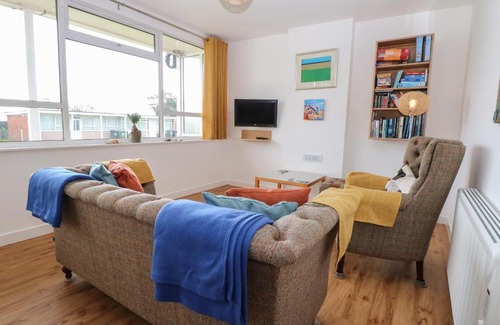 Mundesley House | 31 Seaward Crest