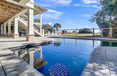 Isle of Palms House | 3100 Palm Boulevard by AvantStay Beachfront Ocean Views Private Pool