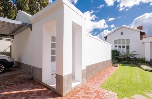Greater Johannesburg Metropolitan Area Apartment | 31OnGambia