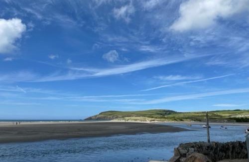 Newport House | 32 Maescurig