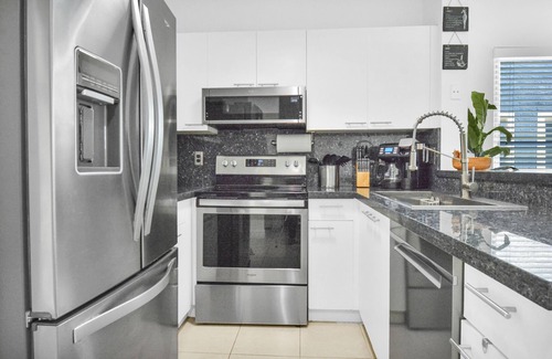 Boca Raton Apartment | 320C Modern Apt - Next to Evert Tennis Academy