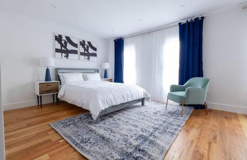 Williamsburg Apartment | 323-2 Specious 2BR Williamsburg