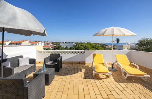 Carvoeiro Ski Chalet | 33 Terraços de Benagil (Casa Madeleina)