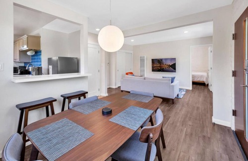 Carlsbad Apartment | 355 Hemlock Ave Back