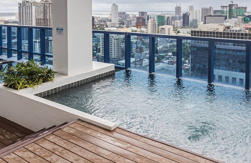 Lahug Apartment | 38 Park Avenue Amazing Luxury Studio Skyline Suite