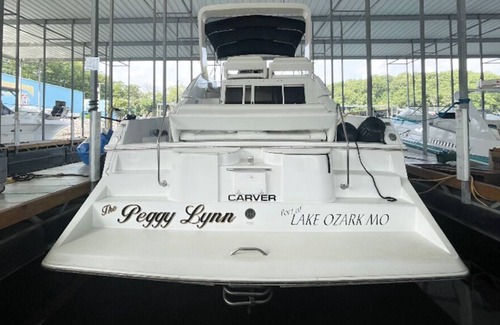 Lake Ozark Boat Rental | 38' Unique Boat Hotel Honeymoon Suite