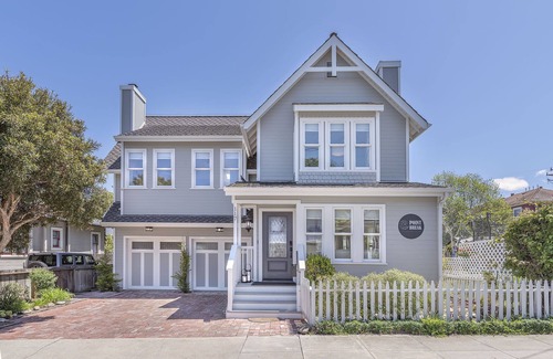 Pacific Grove House | 3813 Point Break ~ Walk to Lover's Point Beach!