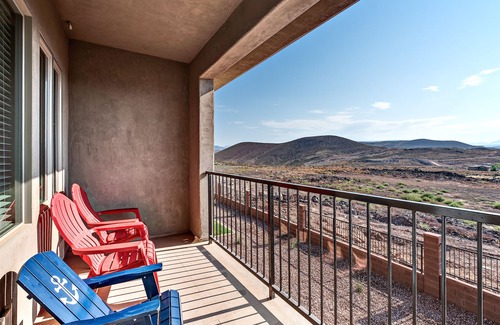 Hurricane House | 384 Zion Village Resort 7 Bedroom/5 bathroom Family Retreat w/private Jacuzzi
