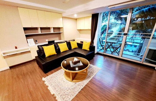 Khlong Toei Nuea Condo | 3B-Short-term rental allowed-2BRs Downtown Bangkok