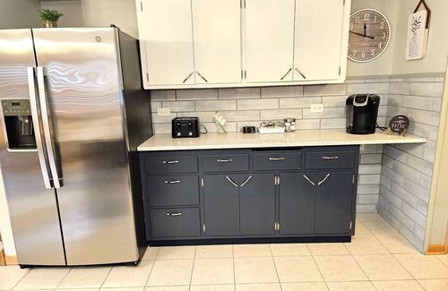 Franklin Park House | 3B Spacious Home+ Free Parking near Chicago O'Hare