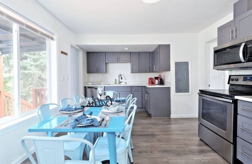 Greenwood House | 3b2b Upper Unit @Central Seattle