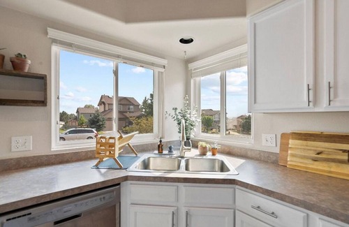 Monument House | (3Bd 2Ba) 279 Misty Creek Dr, Monument, · Mountain Views, Family Friendly, Close to AFA!
