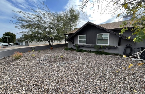 Tempe House | 3bd house with pool conveniently located near Scottsdale, Tempe, and Papago Park