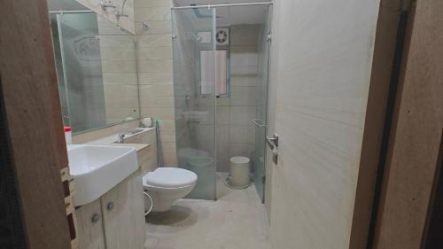 Salt Lake Apartment | 3BHK Fully furnished, Lake View in Newtown