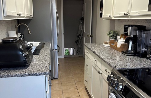 Newark House | 3BR/1BA Townhouse easy walk to University of Delaware campus, free parking spot.