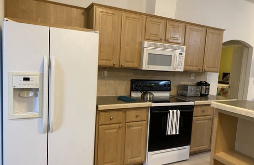Ocean Shores House | 3Br 2Ba Home near Beach with Low Rent Monthly