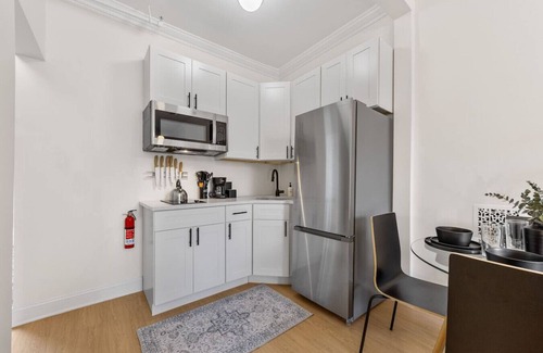 Harlem Apartment | 3BR Brownstone near Subway & Columbia Uni