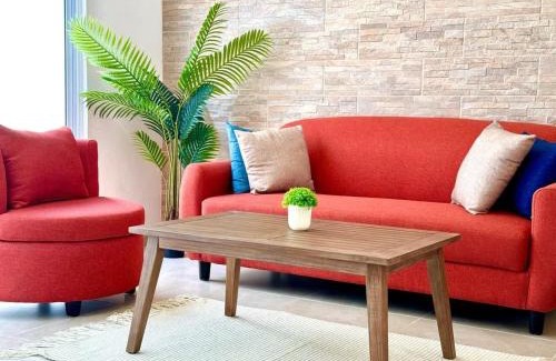 Cancun House | 3BR Centric House w/Pool, BBQ and Great Amenities