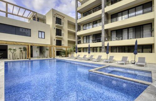 Libertad House | 3BR Condo Partial Sea View shared Pool and Jacuzzi