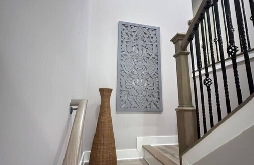 Midtown Apartment | 3BR Cozy Haven Near Midtown