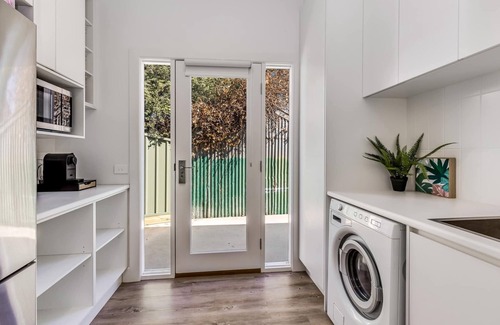 East Bendigo House | 3BR Home 1km From Bendigo's CBD